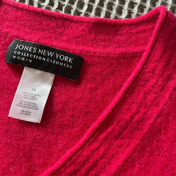 Jones NY 100% Cashmere Red Sweater - Picture 2 of 8
